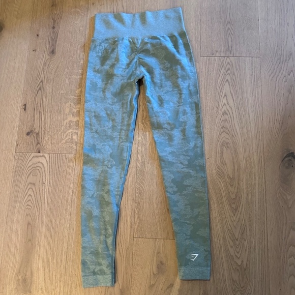 GYMSHARK CAMO SEAMLESS LEGGINGS SAGE GREEN/GREY WOMENS SZ XS/S - Picture 3 of 8
